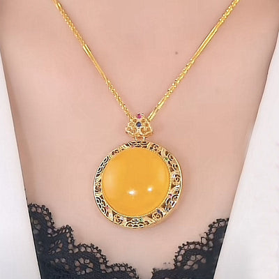 Round natural beeswax necklace