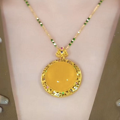Round natural beeswax necklace
