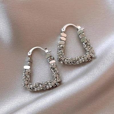 U-shaped hoop earrings