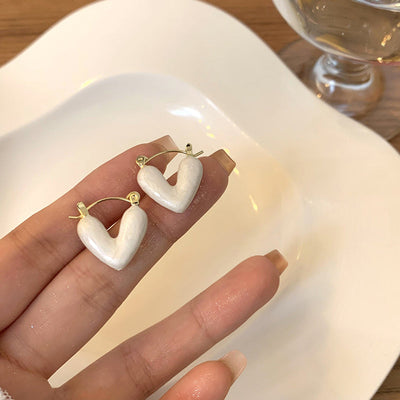 Exquisite Fashion Love Earrings