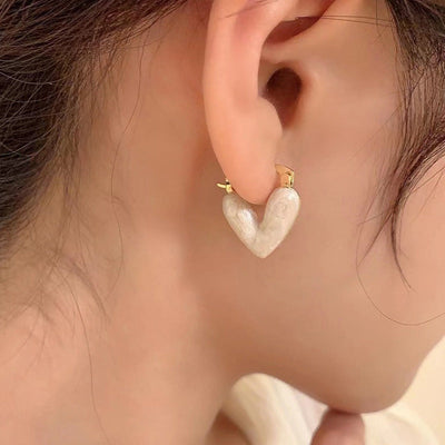Exquisite Fashion Love Earrings