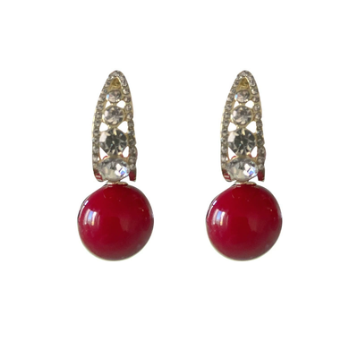 Diamond-studded natural agate earrings