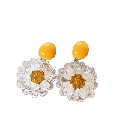 Natural Crystal Daisy Flower Earrings