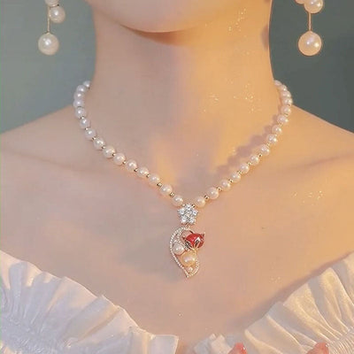 Red Fox Natural Freshwater Pearl Necklace