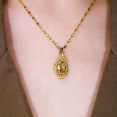 Natural crystal necklace with leaves