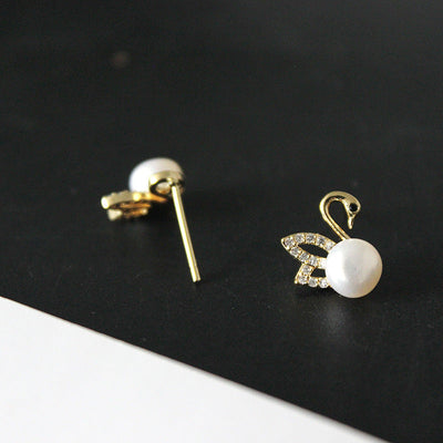 Little Swan ? Pearl Zircon Earrings