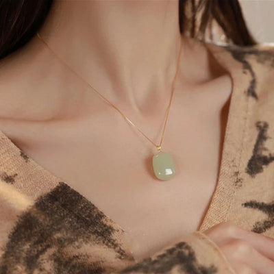 Make wish • Emerald jade stone necklace
