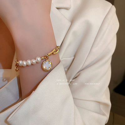 Smiley face ? Freshwater pearl bracelet