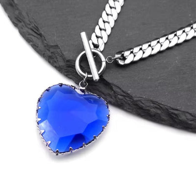 Heart-shaped crystal necklace