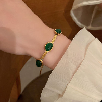 Charm Emerald Pharaoh Necklace