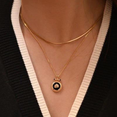 Artificial Black Onyx Vintage Rose Necklace