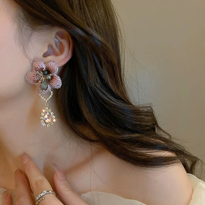 Flower crystal earrings