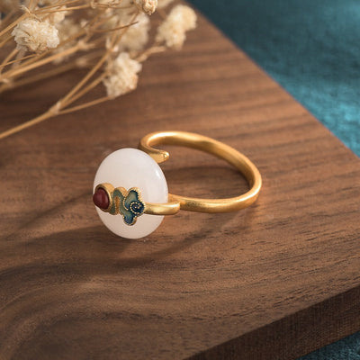 Lucky Clasp Emerald Jade Stone Ring