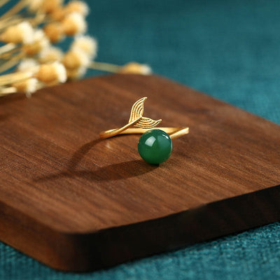 Defend Lucky Fish Tail Emerald Jade Stone Ring