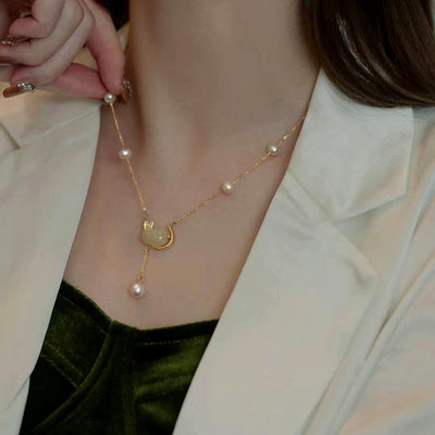 Jade Rabbit Flying to the Moon Pearl Necklace
