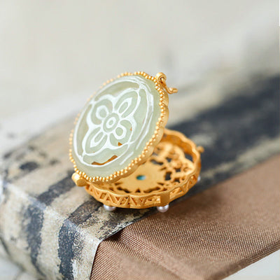 Soothe the nerves ? Hollow Emerald jade stone necklace