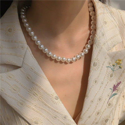 Natural pearl necklace