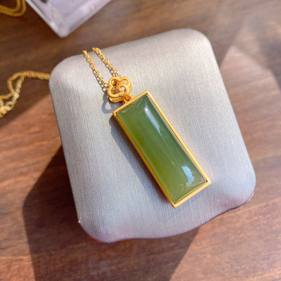 Natural Emerald Jade Stone Pendant Necklace