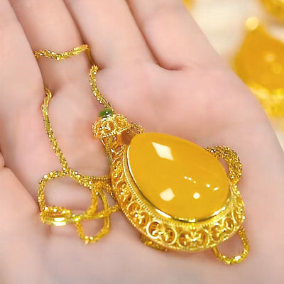 Lucky petal beeswax pendant necklace