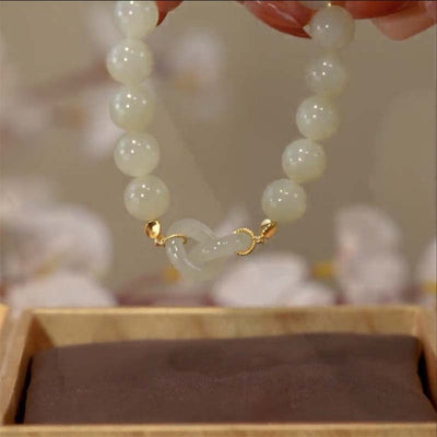 Interlocking circles • Emerald Jade stone bracelet