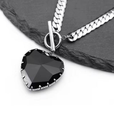 Heart-shaped crystal necklace
