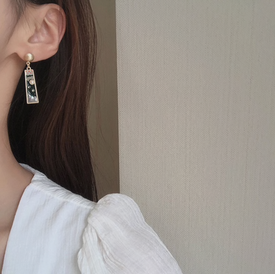 Moon & Cloud Drop Earrings Deegnt