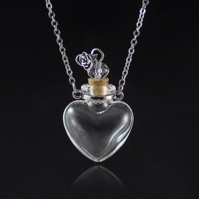 Transparent heart-shaped glass necklace