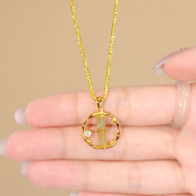 Circular Bamboo Natural Emerald Jade Stone Necklace