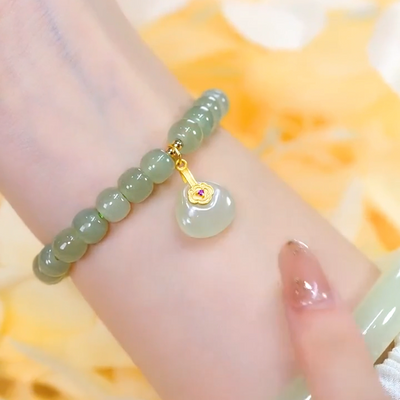 Lucky Clasp Emerald Jade Stone Bracelet