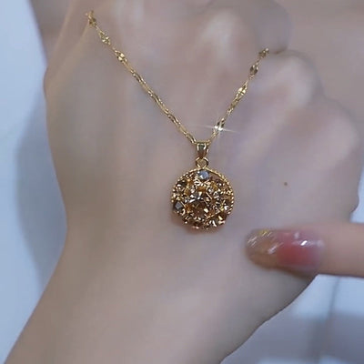 Disc natural crystal necklace