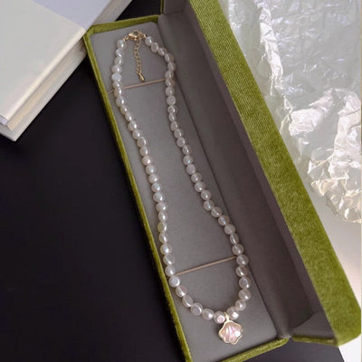 Shell natural freshwater pearl necklace