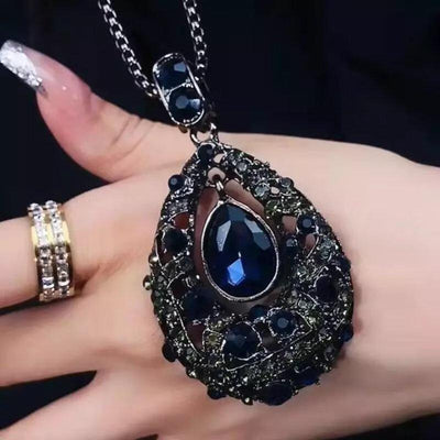 Drop-shaped natural crystal blue zircon necklace