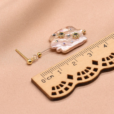 Abnormal ? Natural Pearl geometric earring