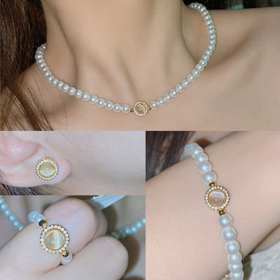 Round Bead Crystal Natural Freshwater Pearl Bracelet