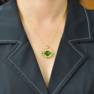 Palace Style Natural Emerald Jade Stone Necklace