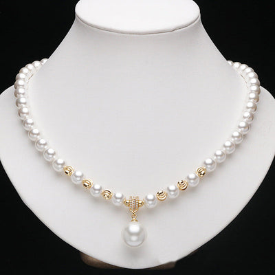 Fashionable Diamond Natural Freshwater Pearl Necklace
