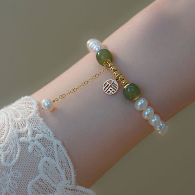 'Lucky Girl'  ? Pearl Crystal Bracelet