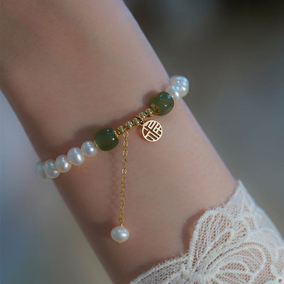 'Lucky Girl'  ? Pearl Crystal Bracelet