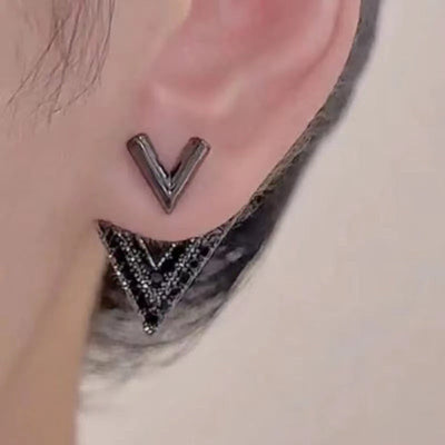 V-shaped natural bright stone earrings