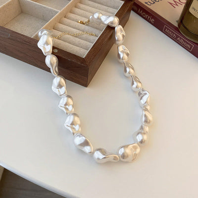 Irregular natural freshwater pearl necklace