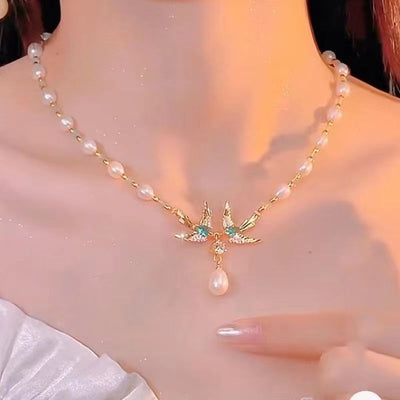 Magpie Natural Freshwater Pearl Necklace
