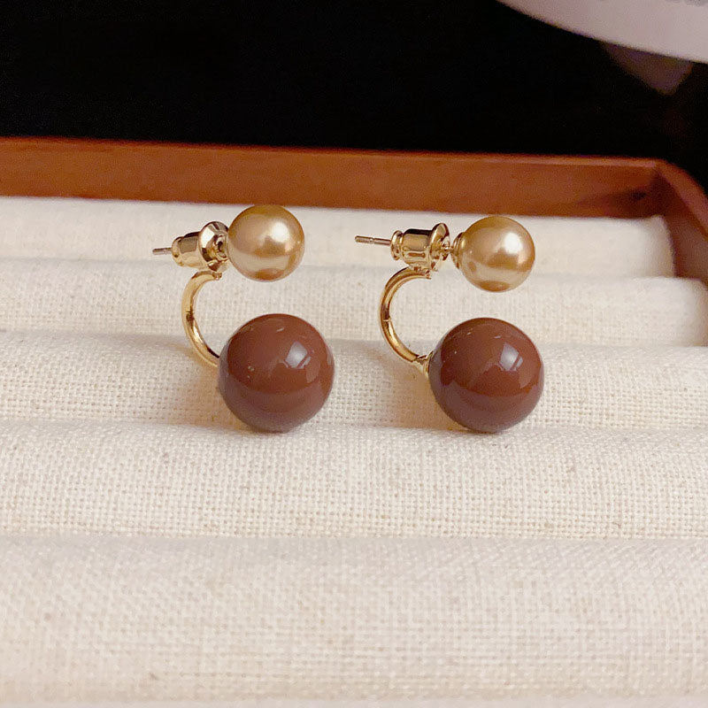 Simple natural freshwater pearl earrings