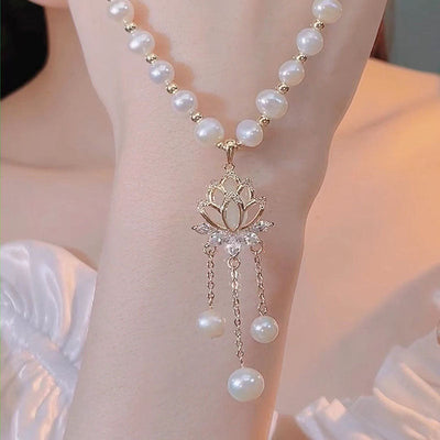 Lotus Natural Freshwater Pearl Necklace
