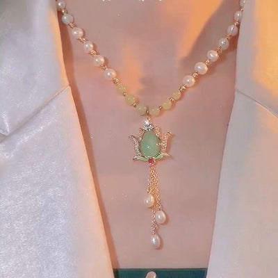Flower bud natural freshwater pearl necklace