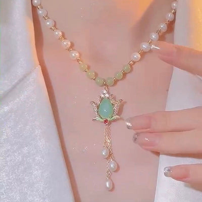 Flower bud natural freshwater pearl necklace