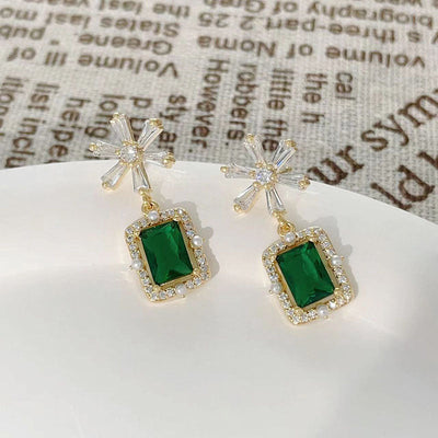 Elegant oval natural crystal earrings
