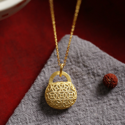 Good luck ? Emerald jade stone necklace