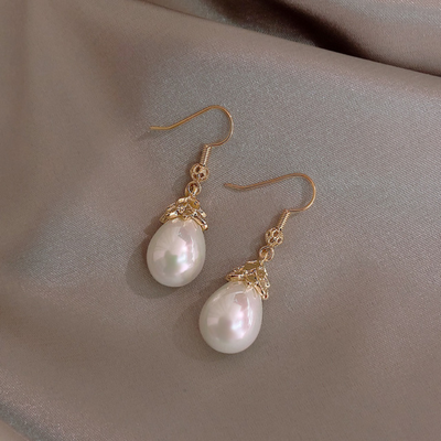 Temperament ? Pearl earrings