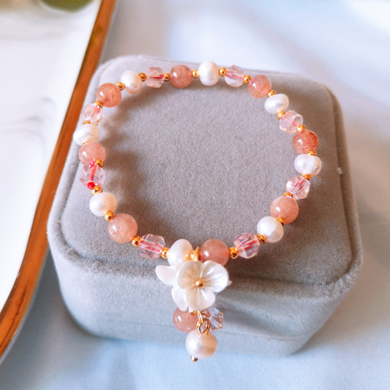 Three-petal flower ? Pearl agate bracelet