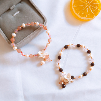 Three-petal flower ? Pearl agate bracelet